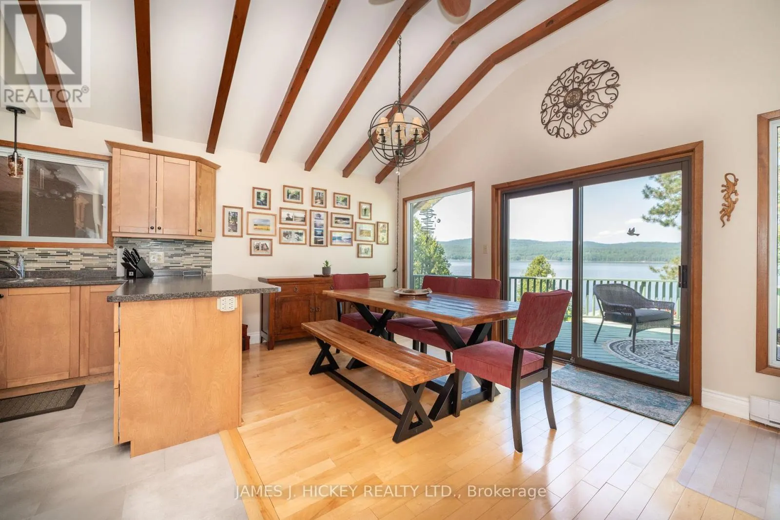 581 ROCKY POINT LANE