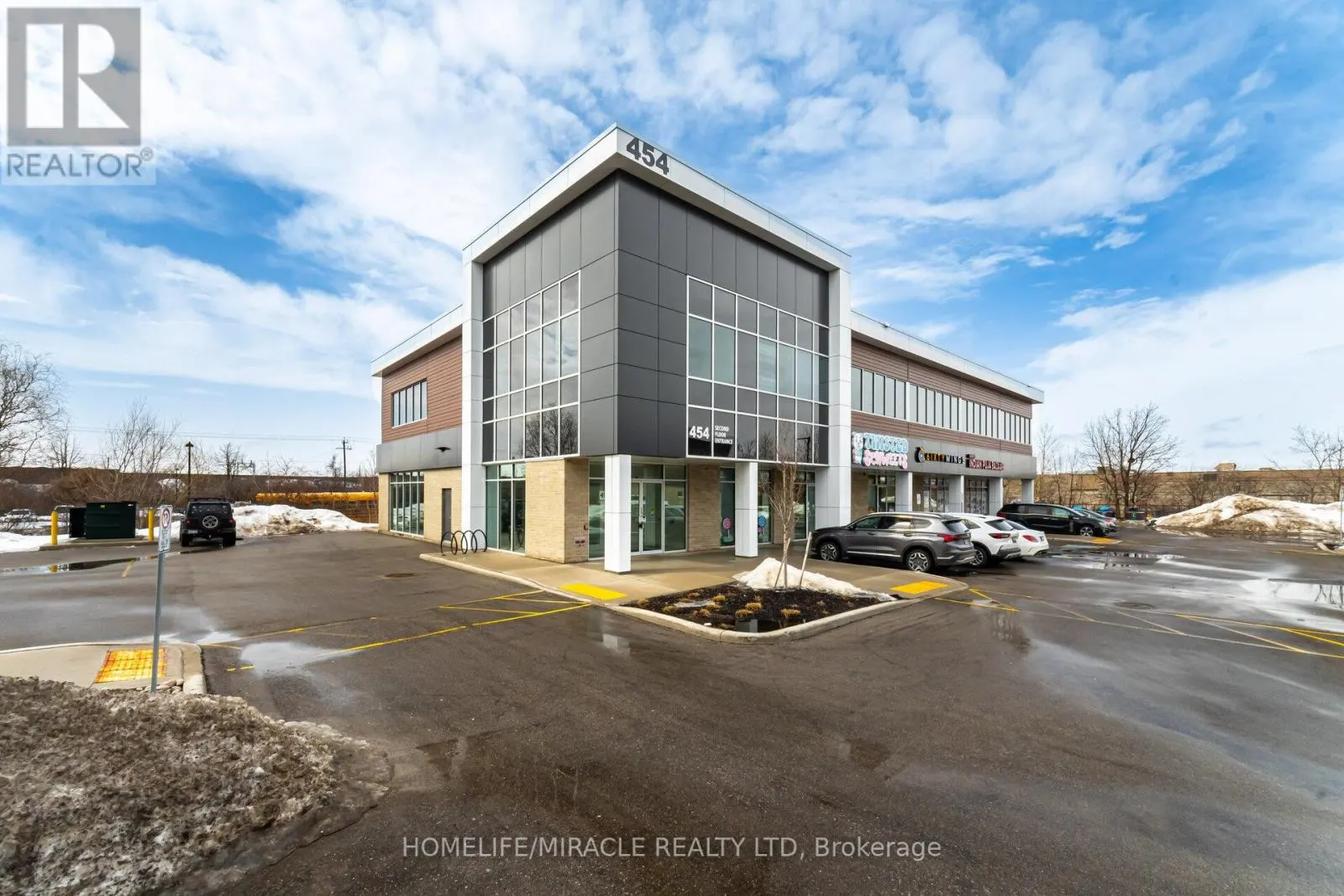P205 - 454 HESPELER ROAD