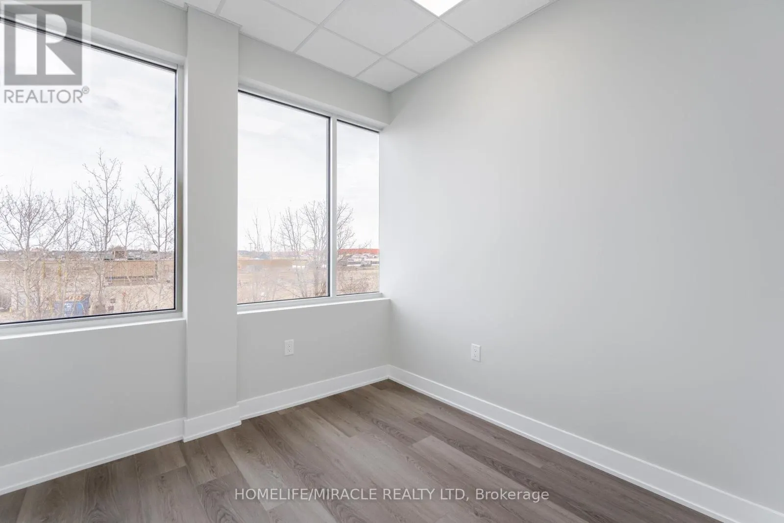 P205 - 454 HESPELER ROAD