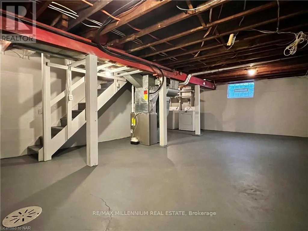 6447 BARKER STREET