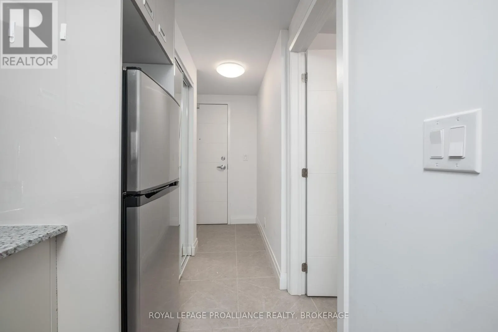 415 - 652 PRINCESS STREET, #415