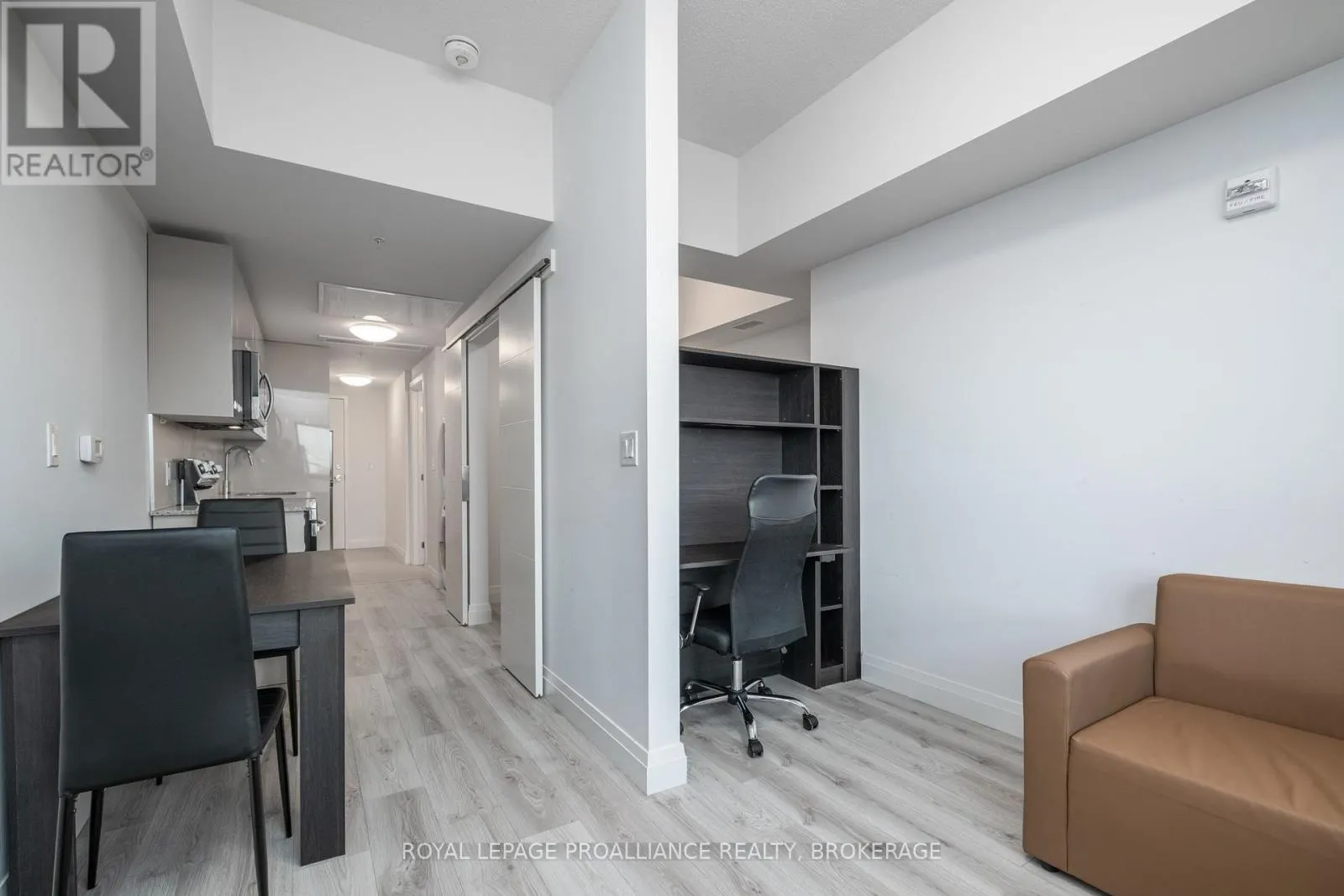 415 - 652 PRINCESS STREET, #415