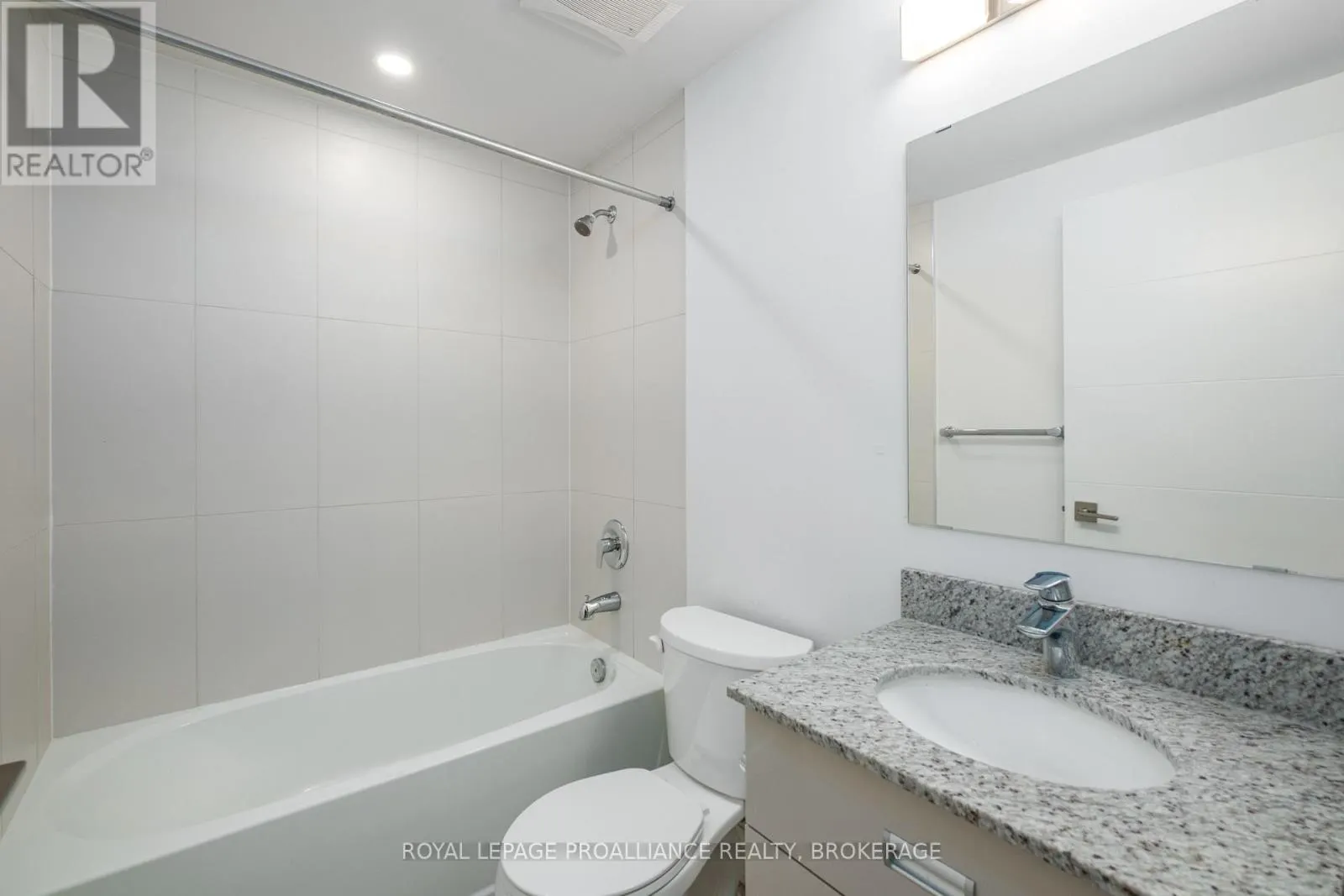 415 - 652 PRINCESS STREET, #415