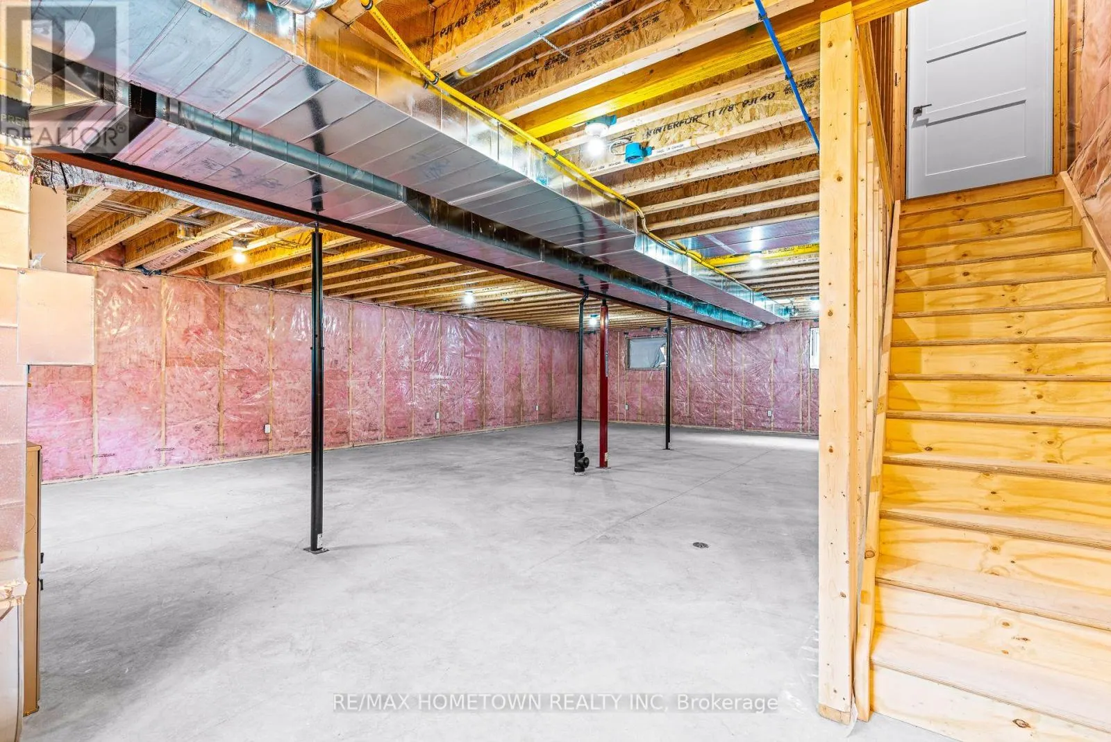 1067 SHEARER DRIVE