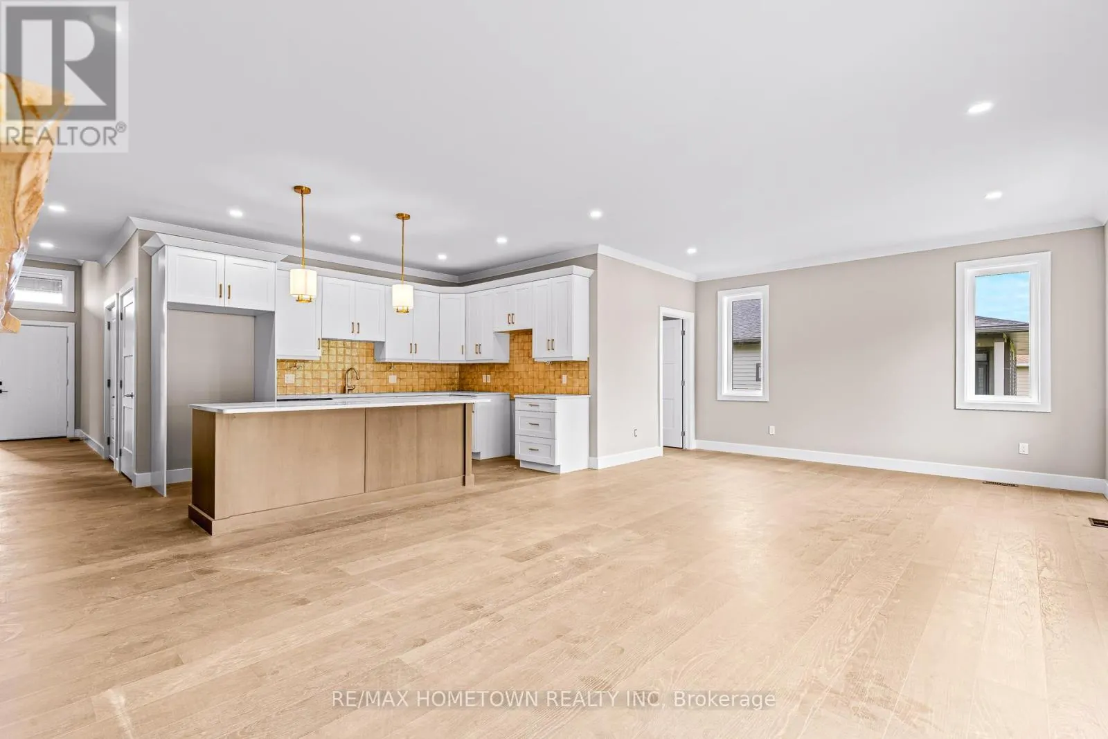 1067 SHEARER DRIVE