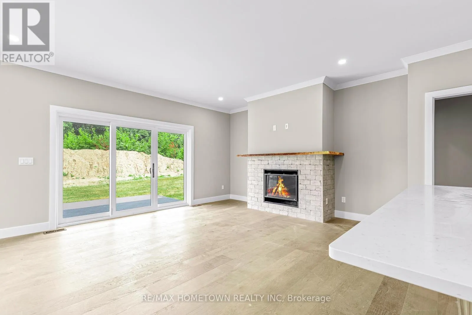 1067 SHEARER DRIVE