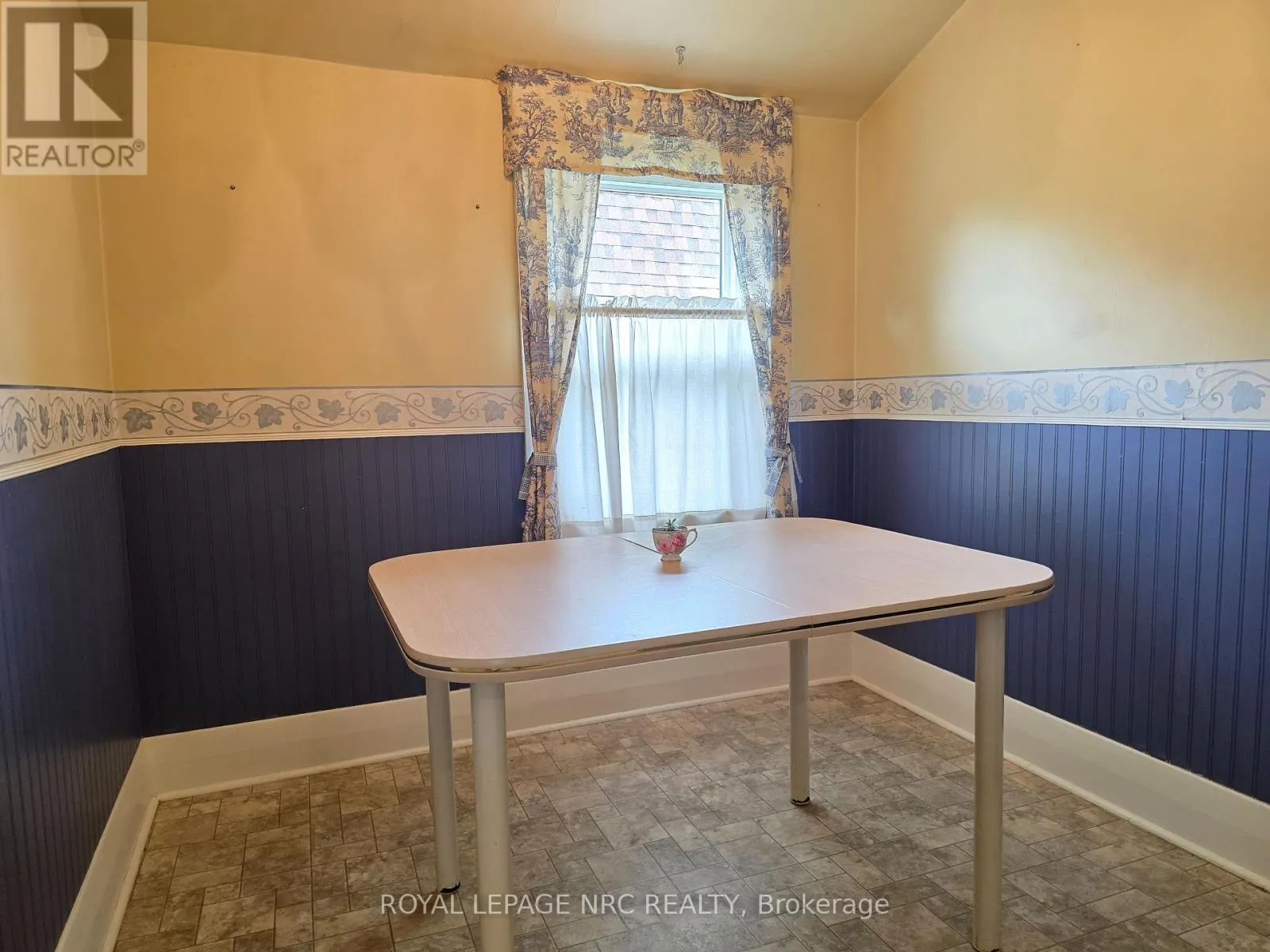 103 MAIN STREET E