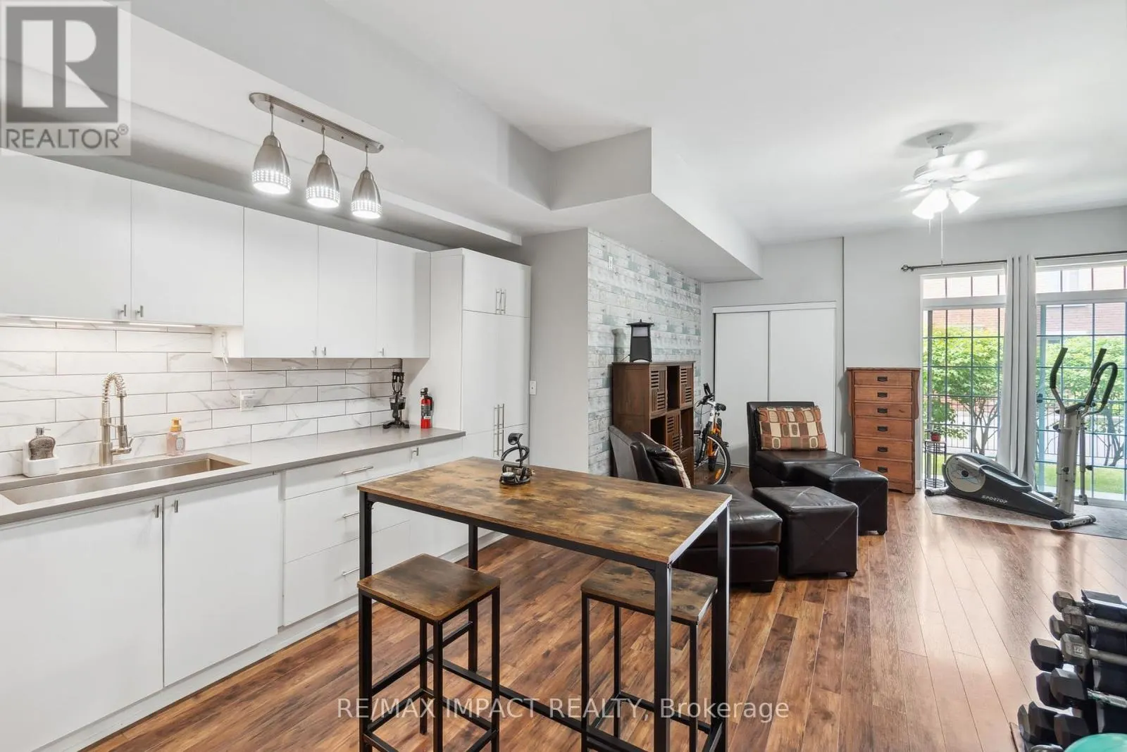 108 - 145 THIRD STREET, #108