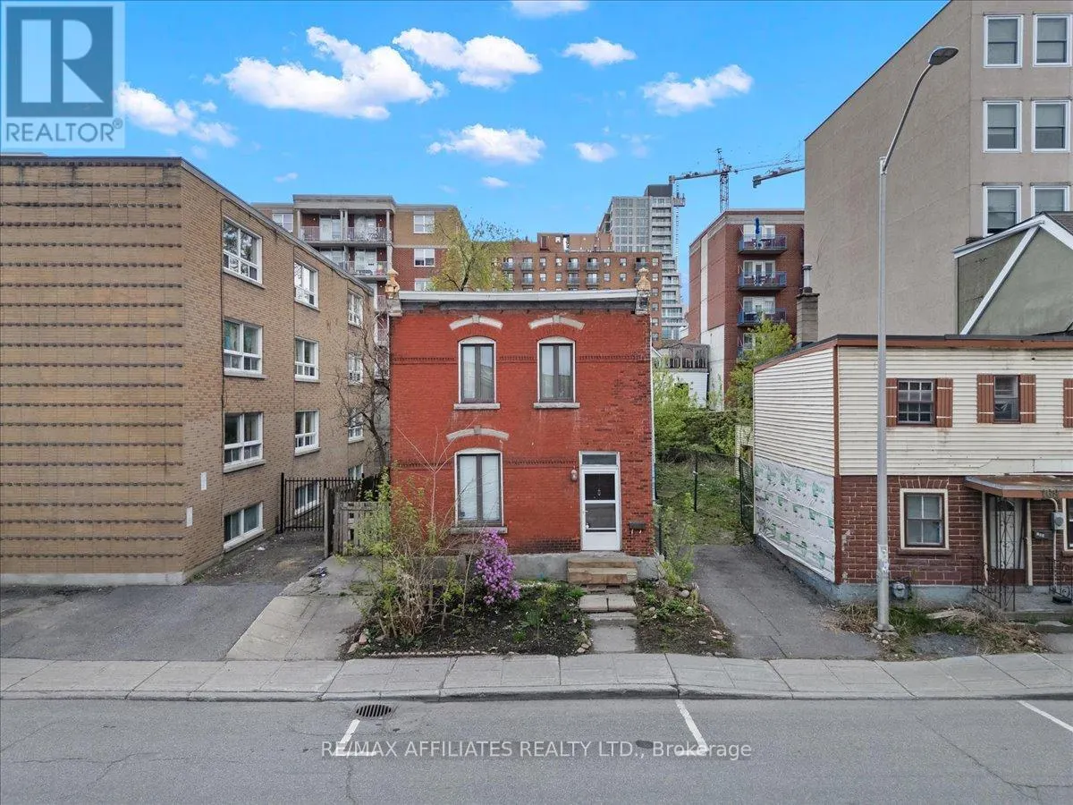 168-174 MURRAY STREET N