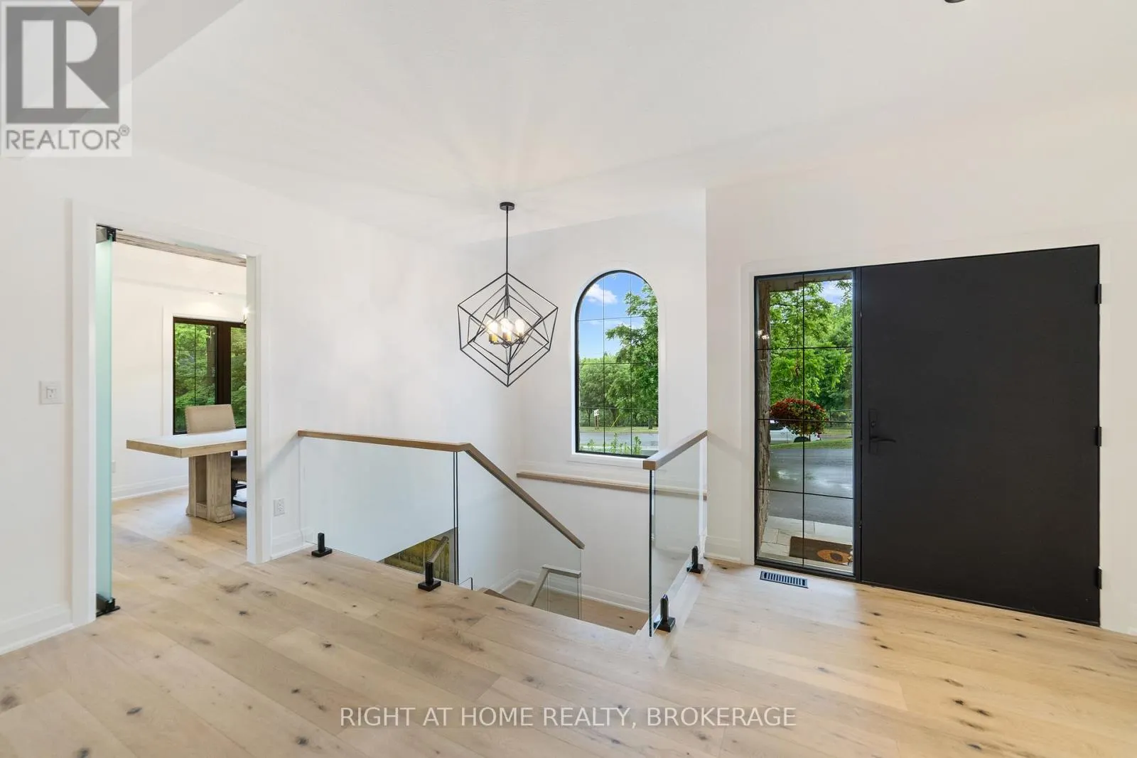 515 HAMILTON DRIVE