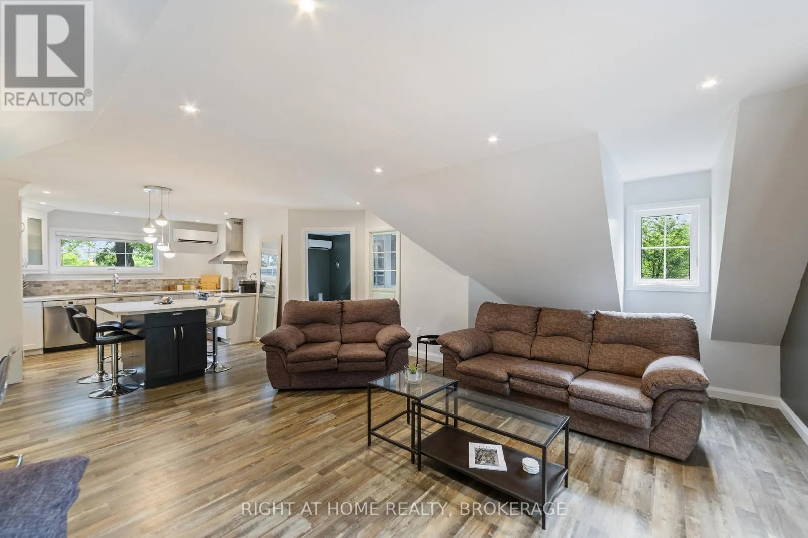 515 HAMILTON DRIVE
