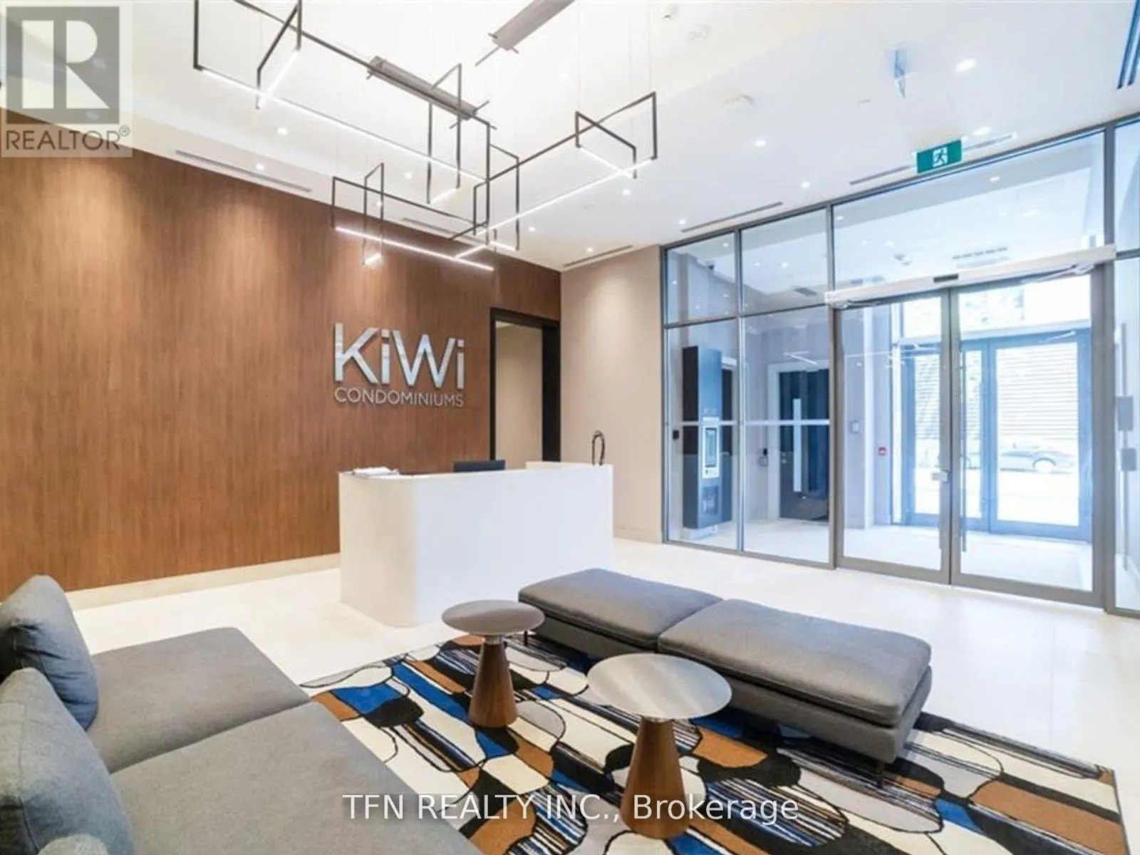 910 - 212 KING WILLIAM STREET