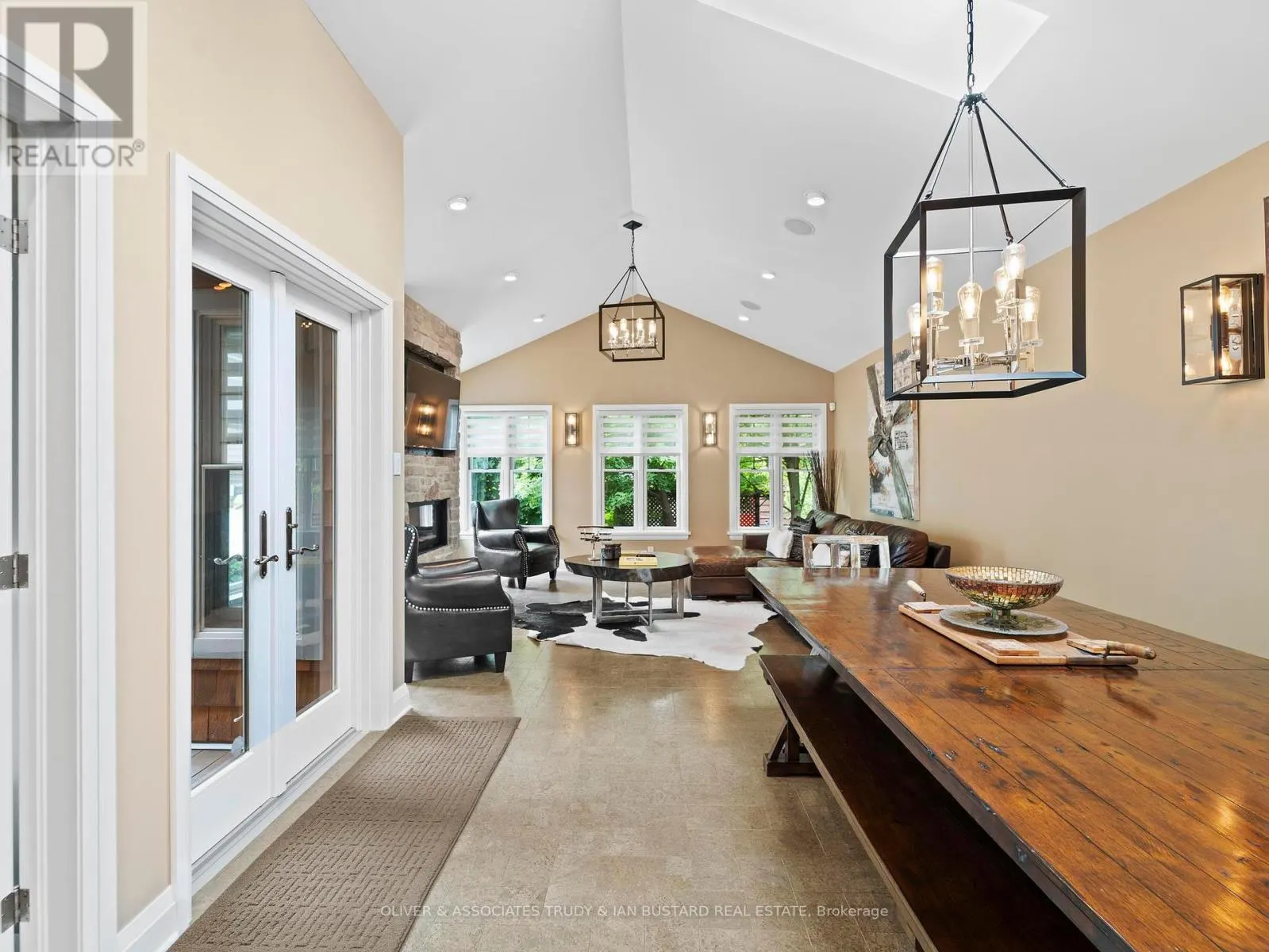 21 WONDERGROVE COURT