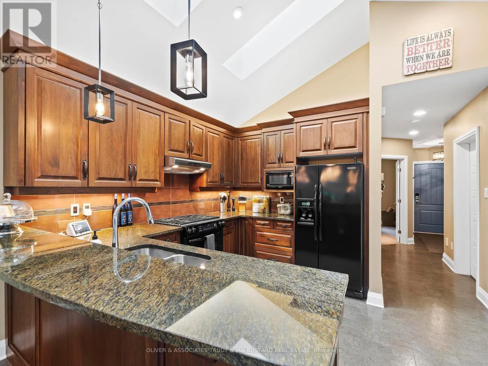 21 WONDERGROVE COURT