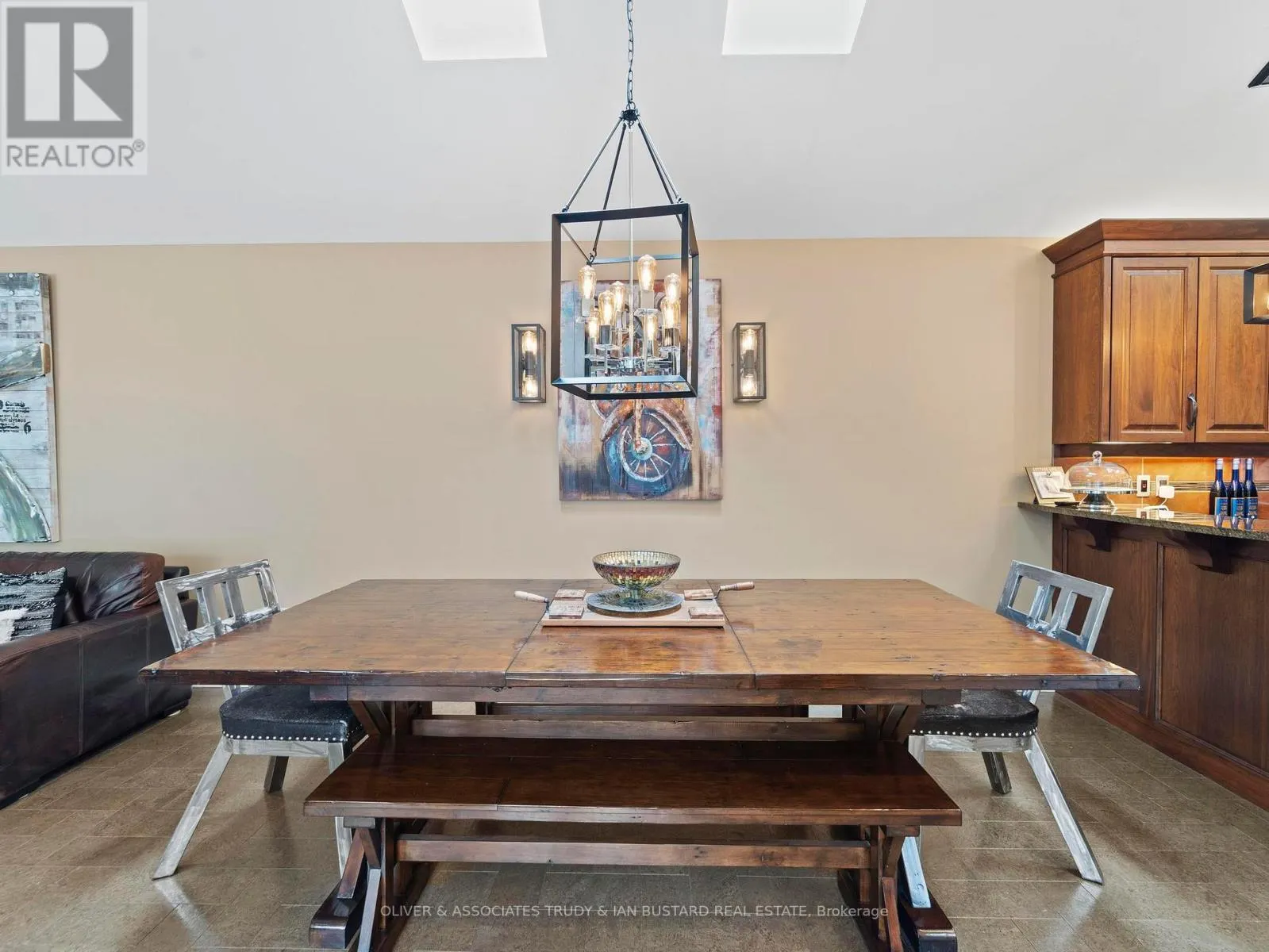 21 WONDERGROVE COURT