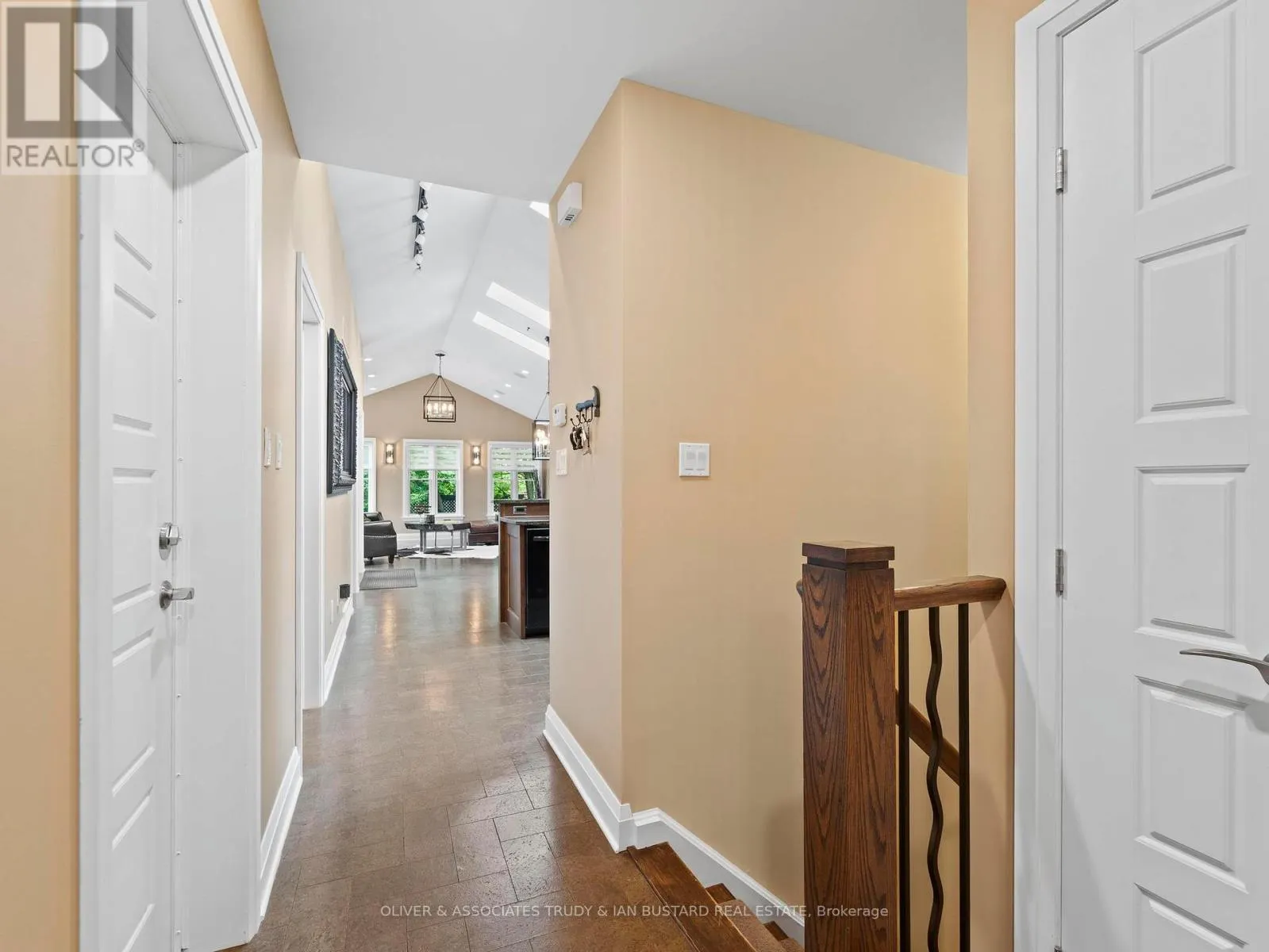 21 WONDERGROVE COURT