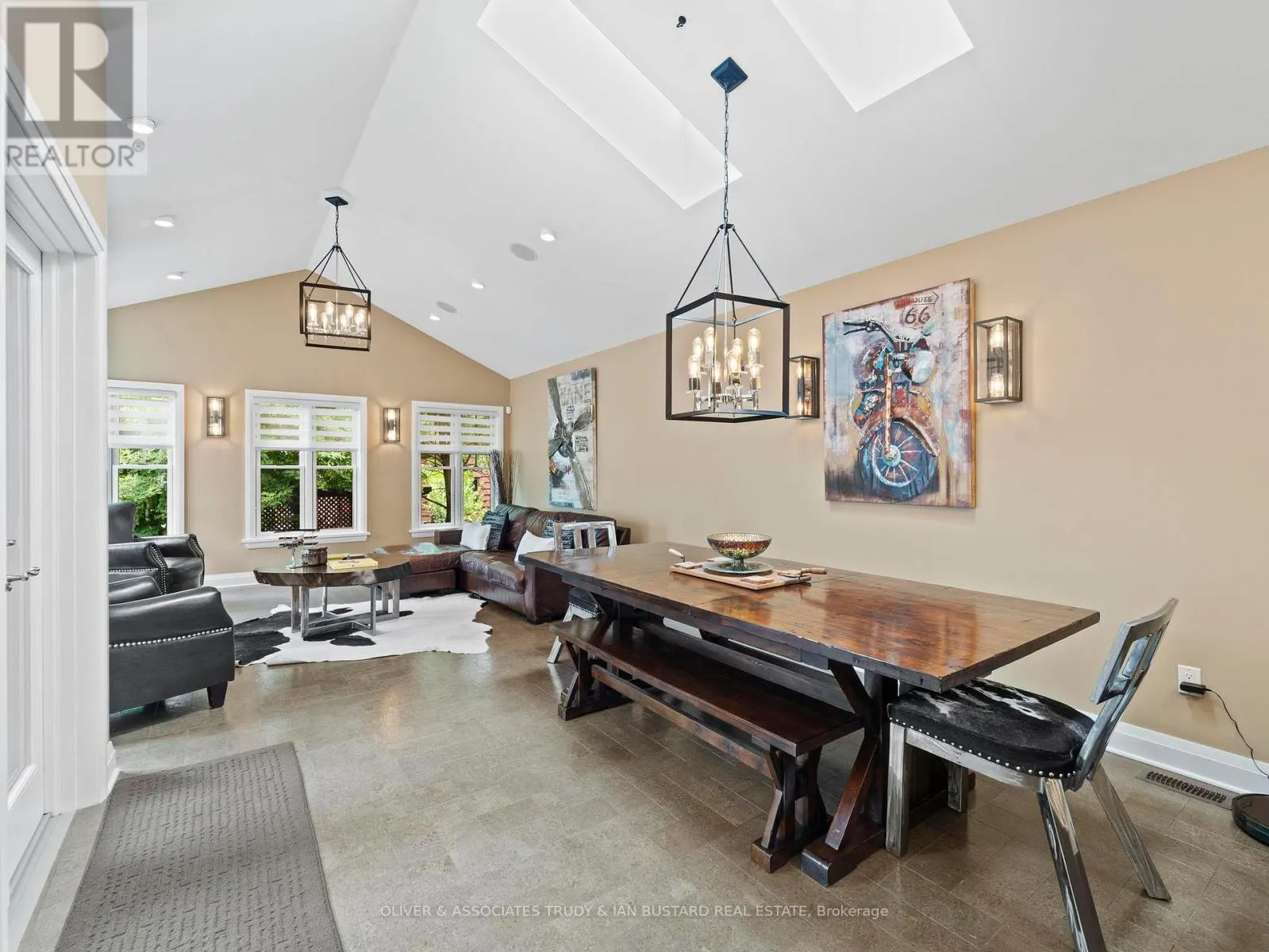 21 WONDERGROVE COURT