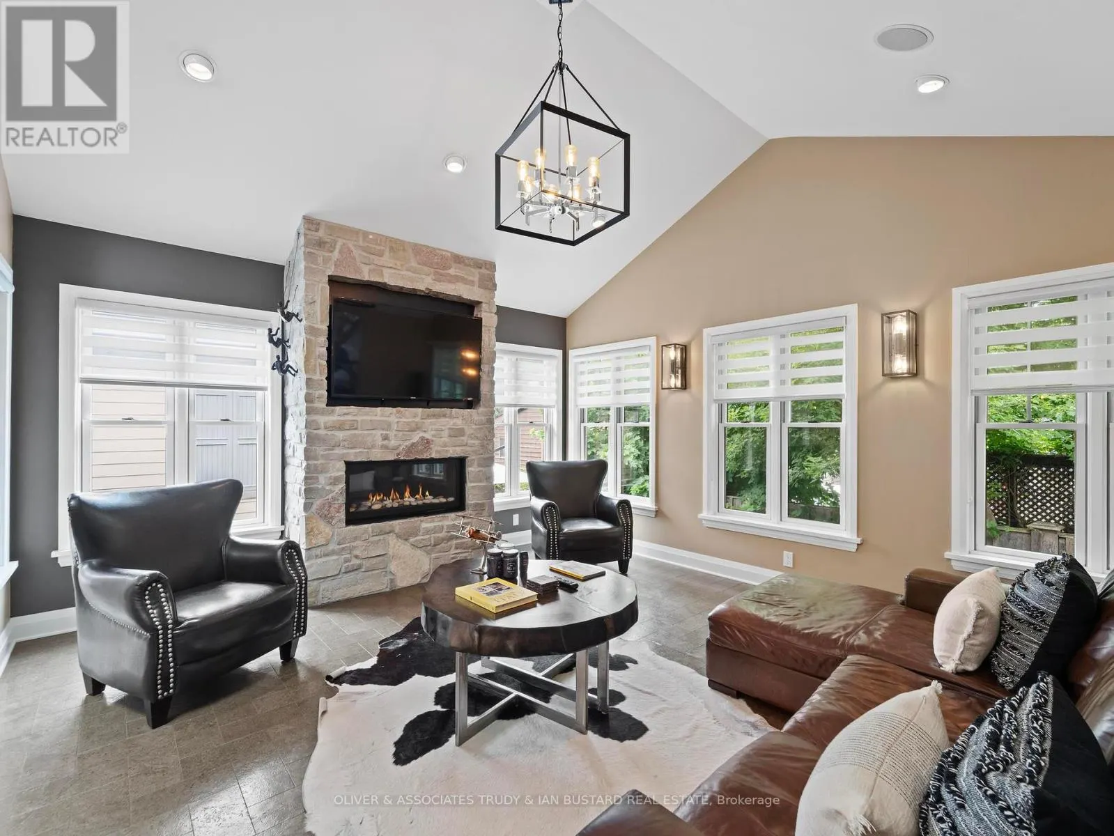 21 WONDERGROVE COURT