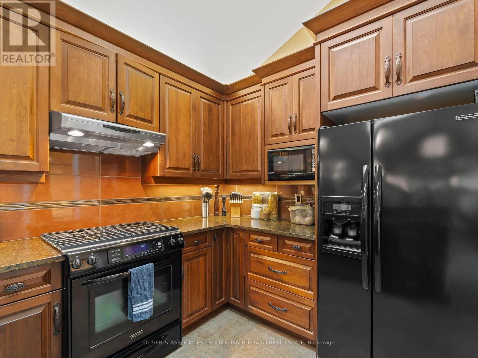21 WONDERGROVE COURT