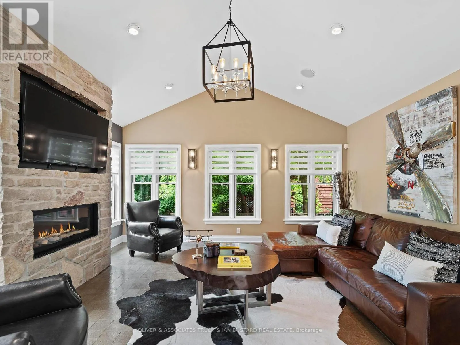 21 WONDERGROVE COURT