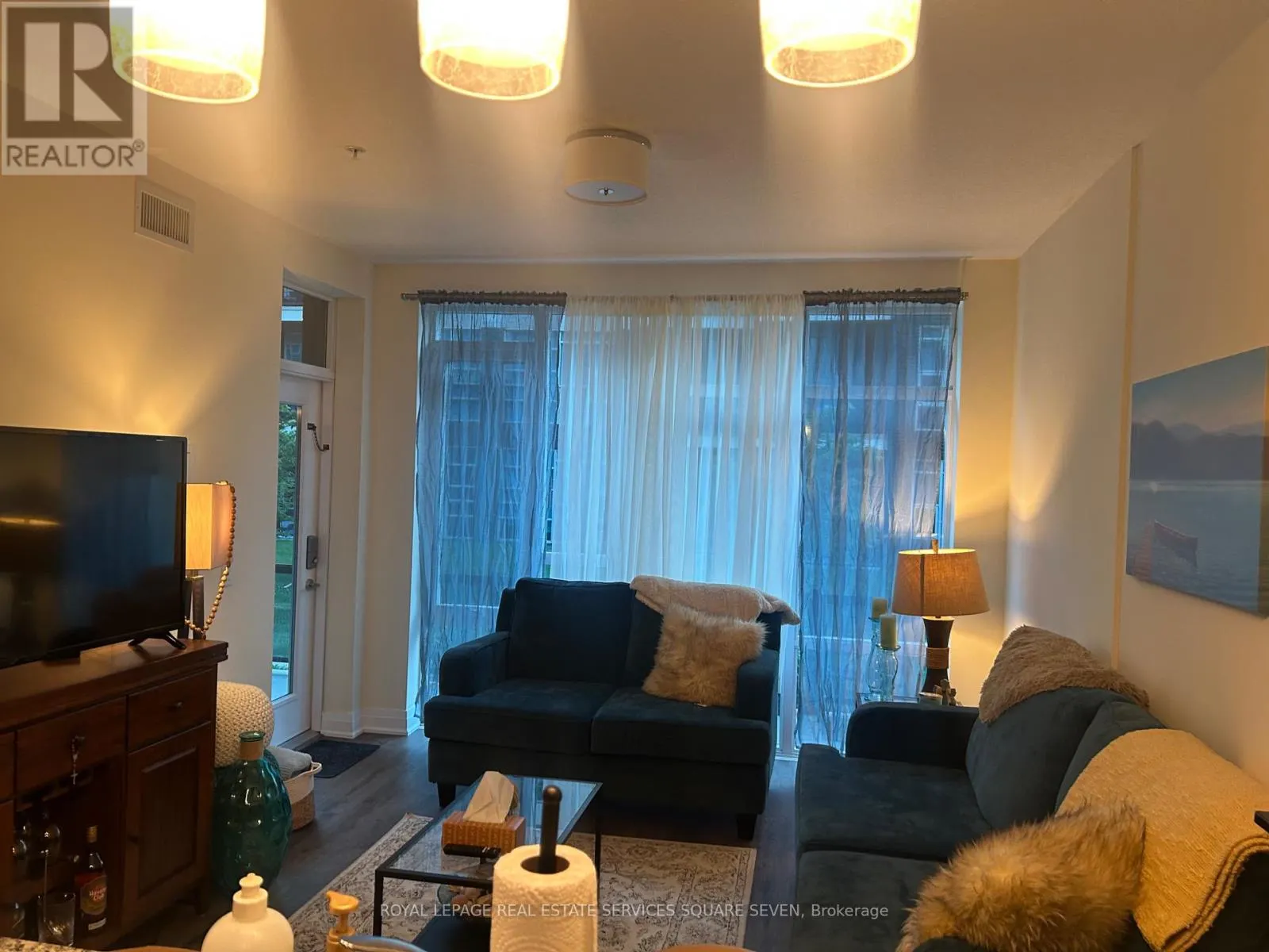 139 - 16 CONCORD PLACE
