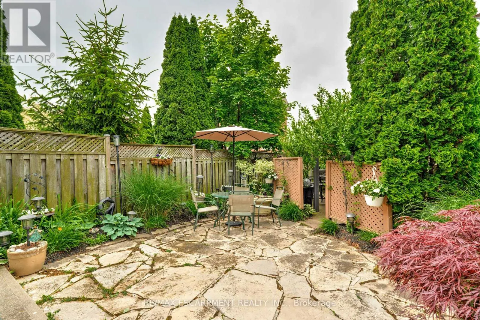 9 SUGARBERRY COURT