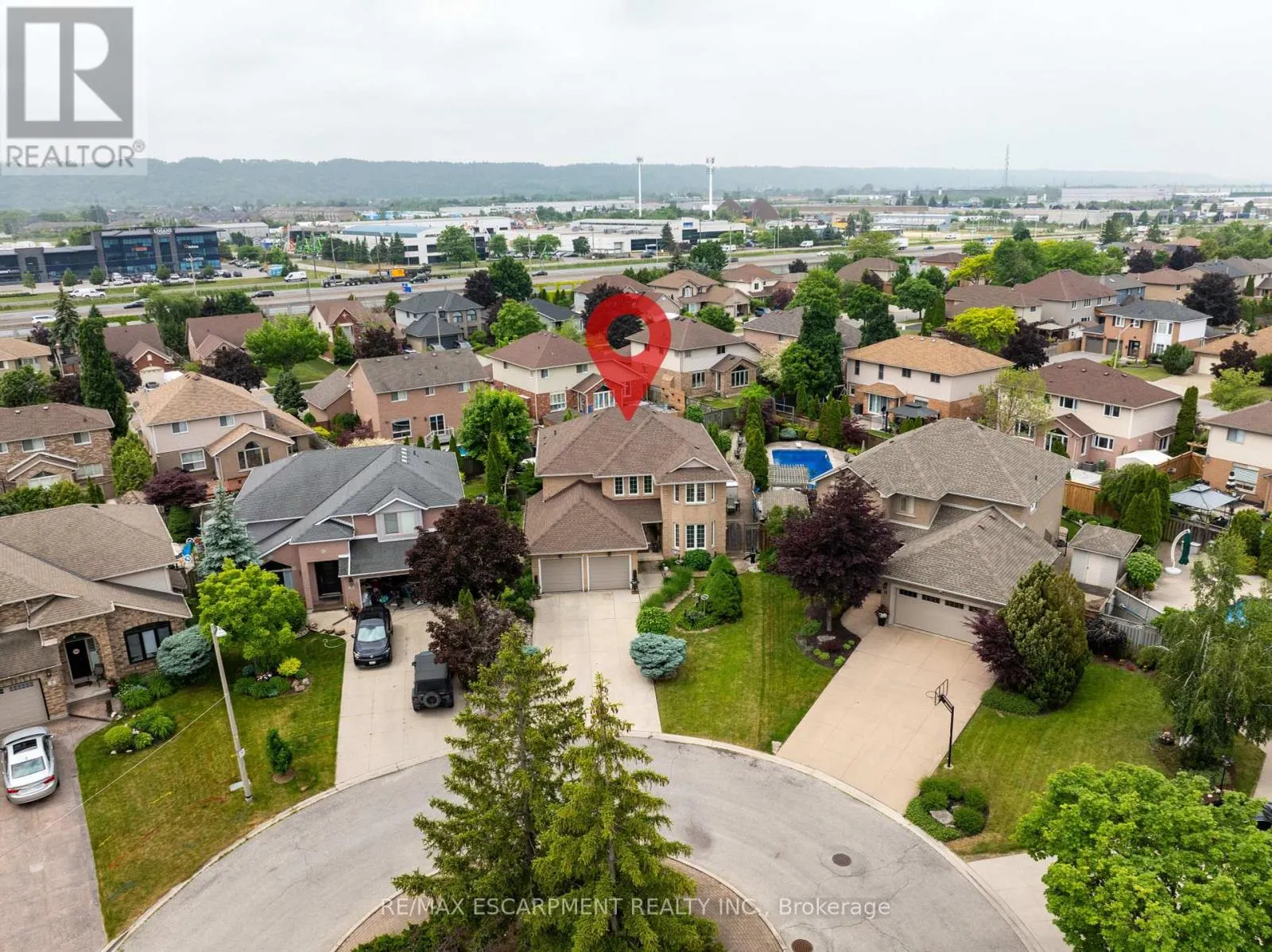 9 SUGARBERRY COURT