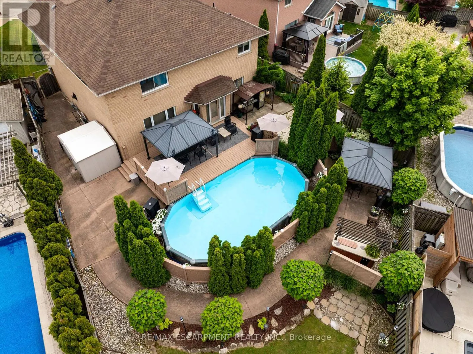 9 SUGARBERRY COURT