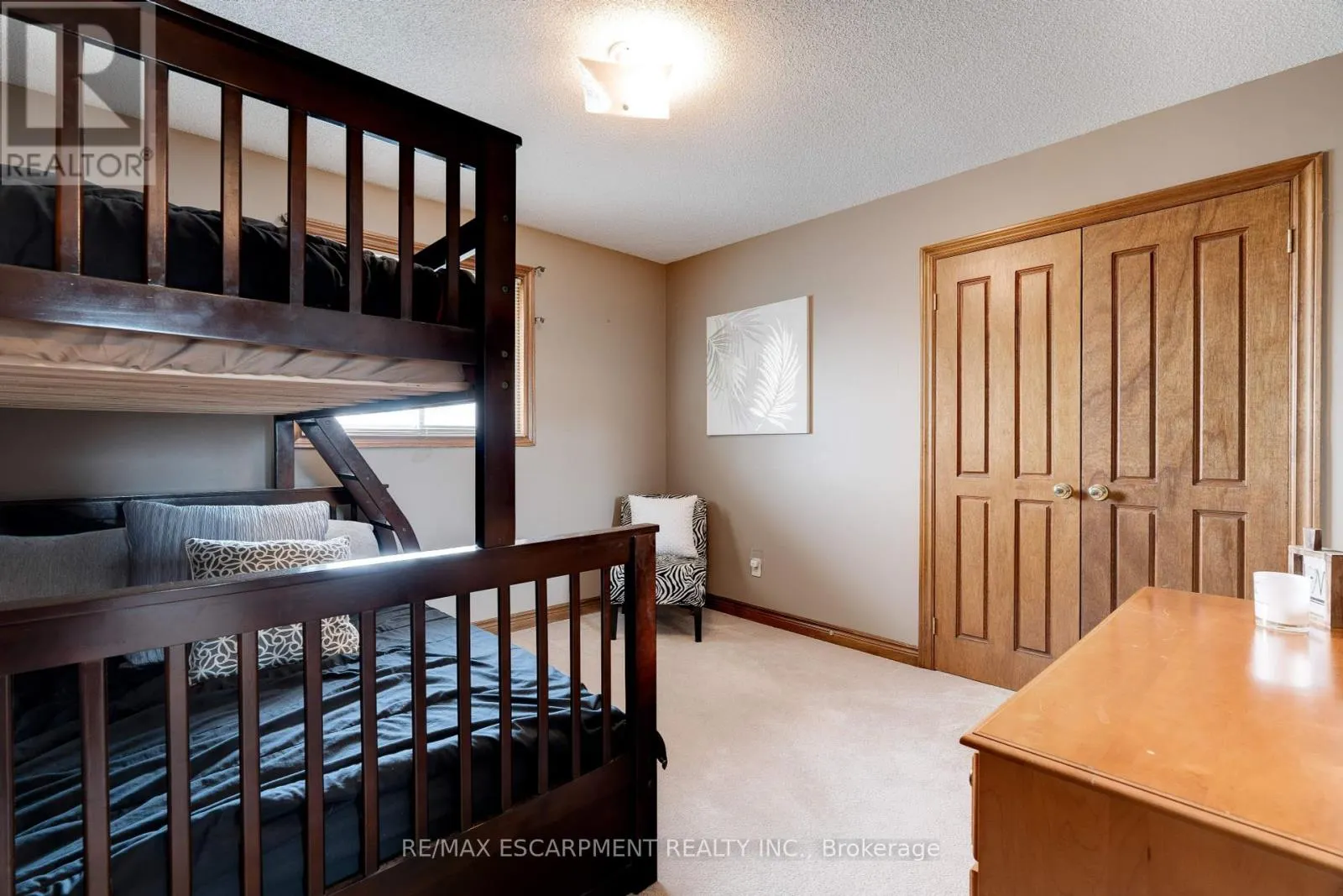 9 SUGARBERRY COURT