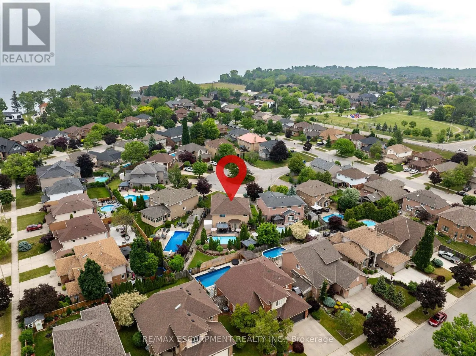 9 SUGARBERRY COURT