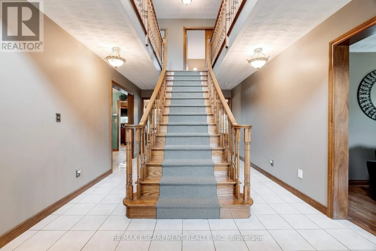 9 SUGARBERRY COURT