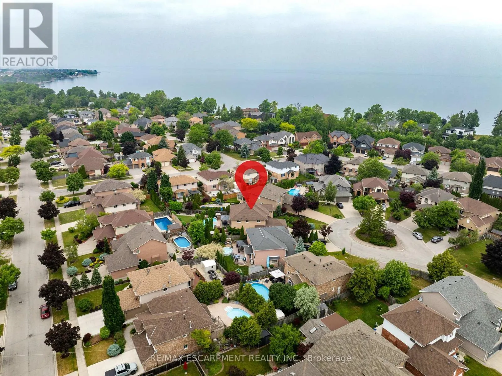 9 SUGARBERRY COURT