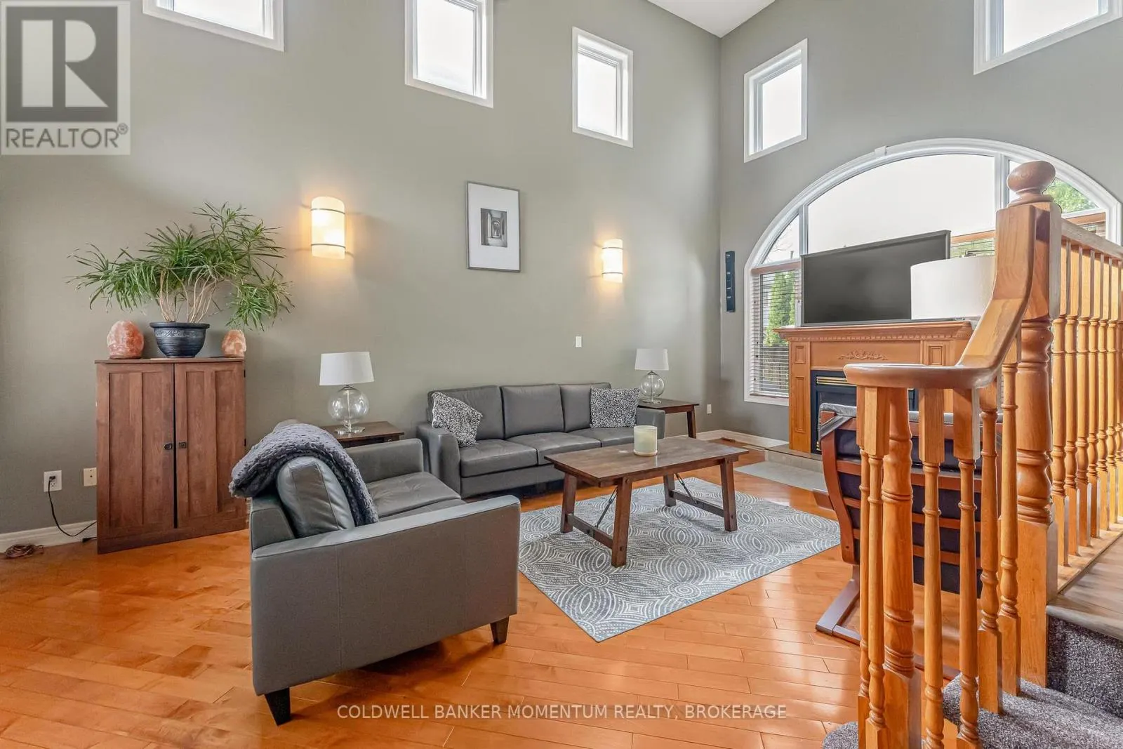 163 CRYSLER CRESCENT