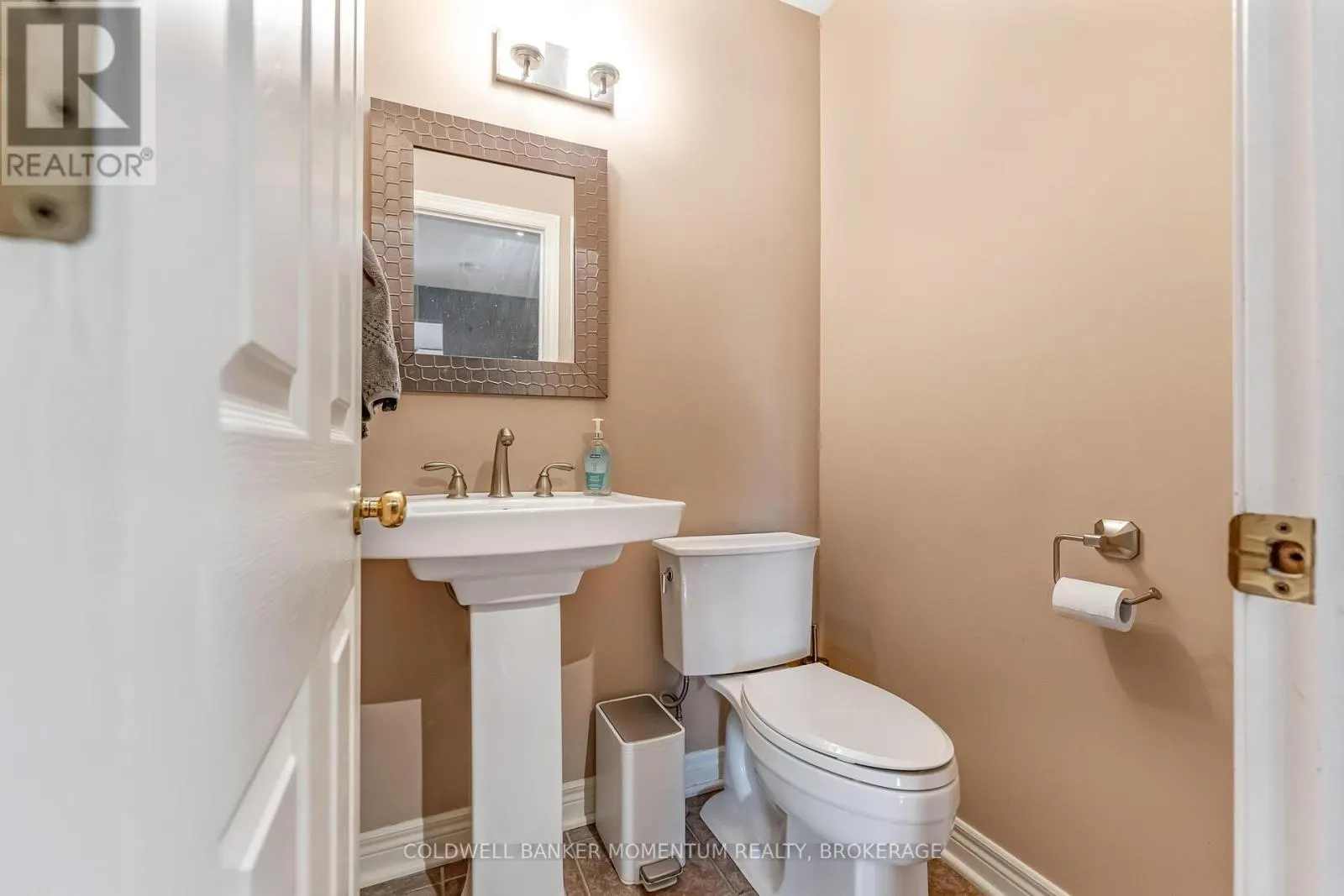 163 CRYSLER CRESCENT