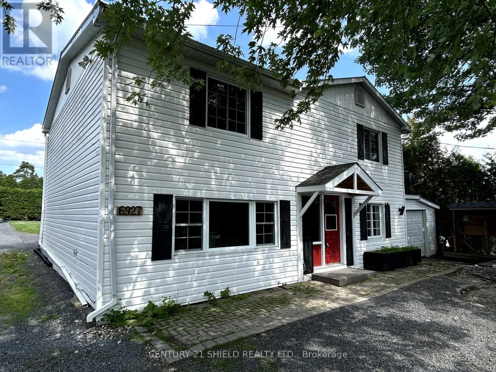 6927 SALEM LANE