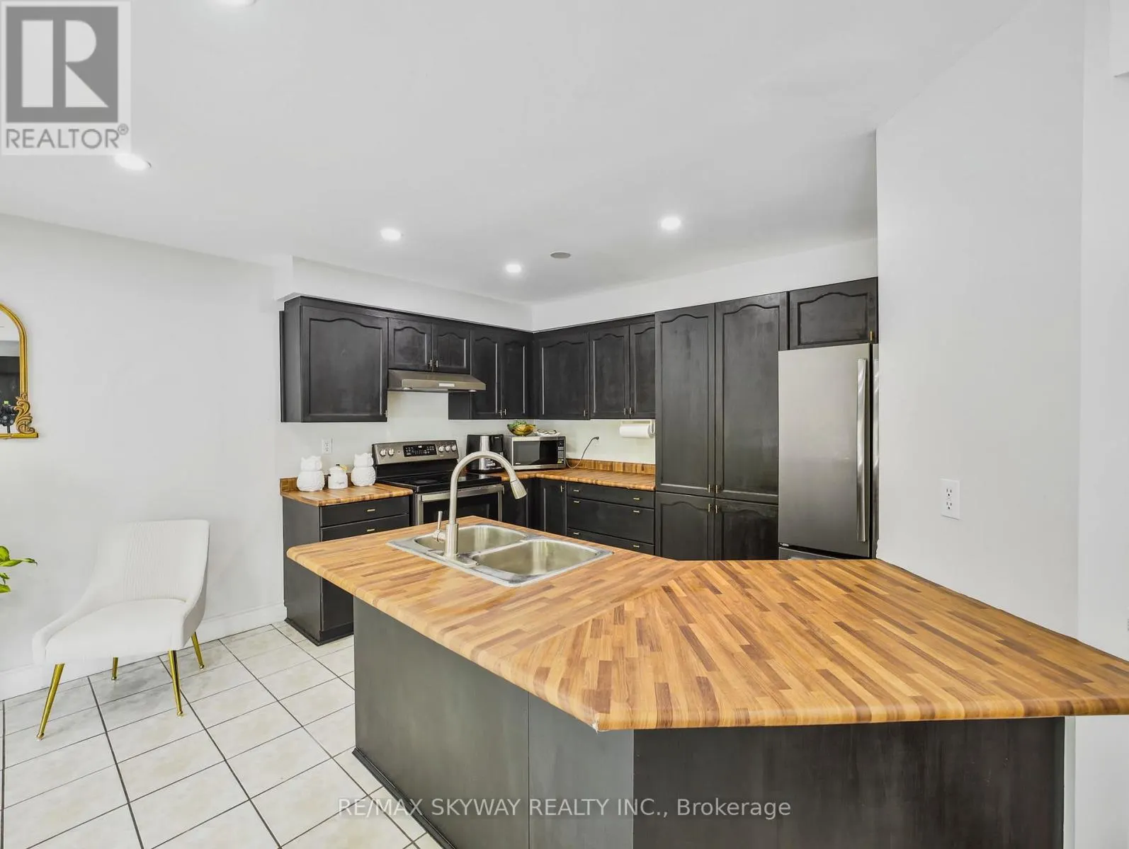 40 STOWE TERRACE