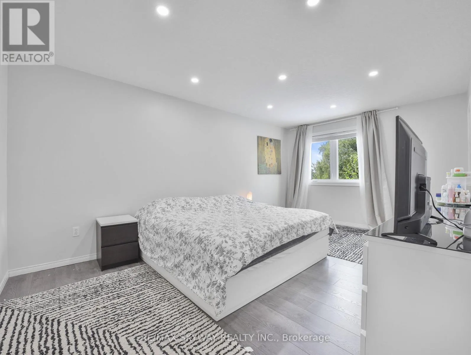 40 STOWE TERRACE