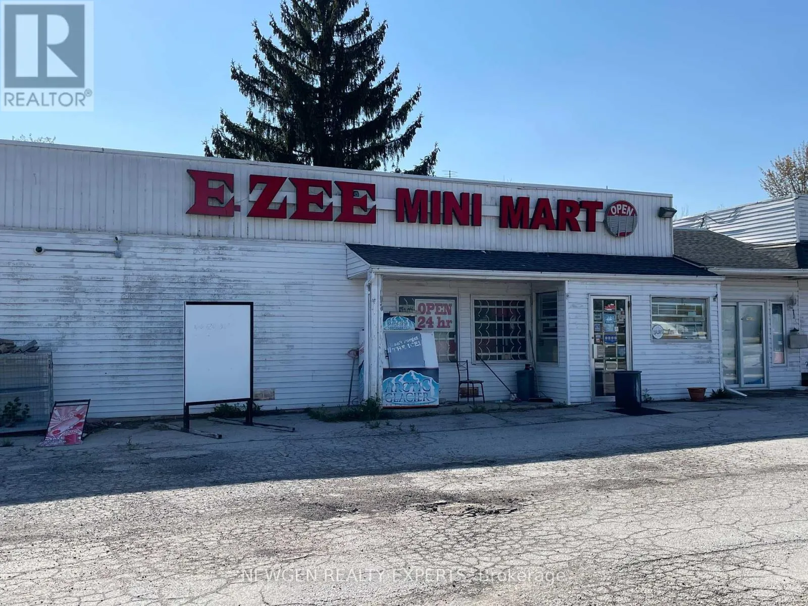 24 - 62078 REGIONAL ROAD