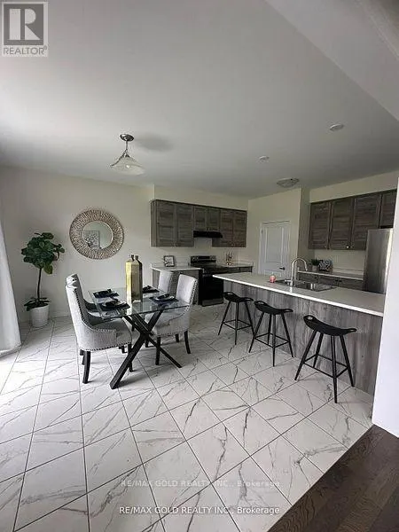 121 EXPLORER WAY
