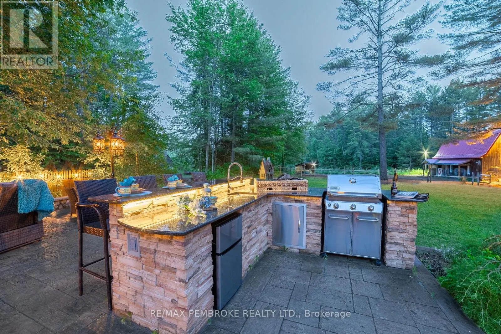 559 BLACK BAY ROAD