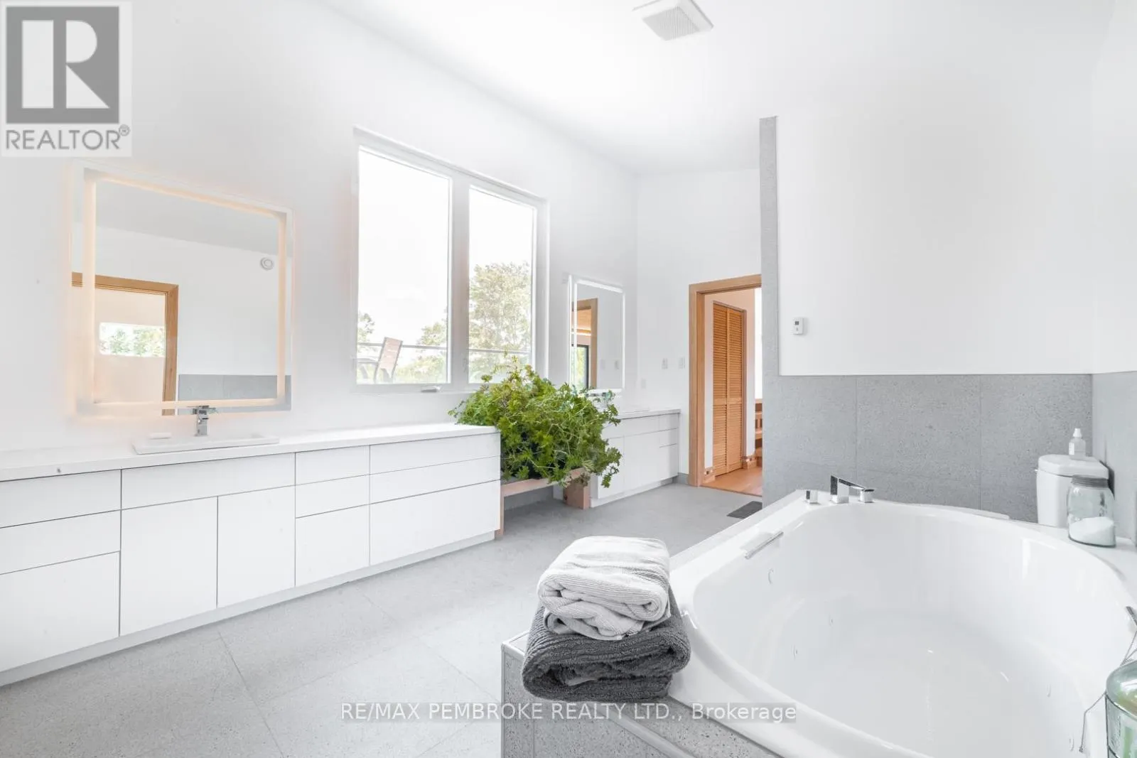 102 RANTZ ROAD