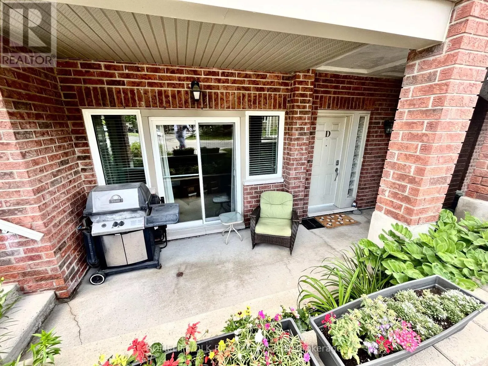D - 137 OLDFIELD STREET