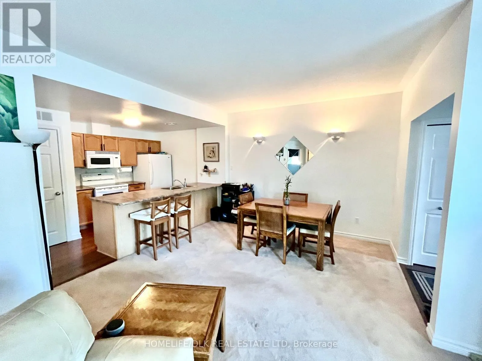 D - 137 OLDFIELD STREET
