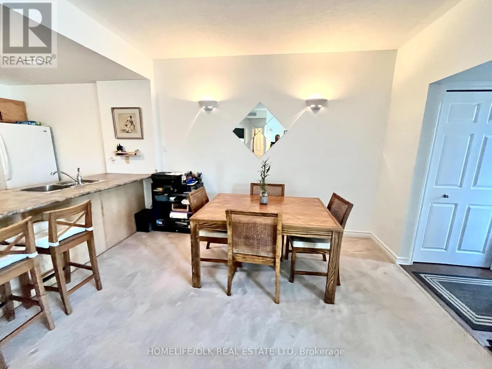 D - 137 OLDFIELD STREET