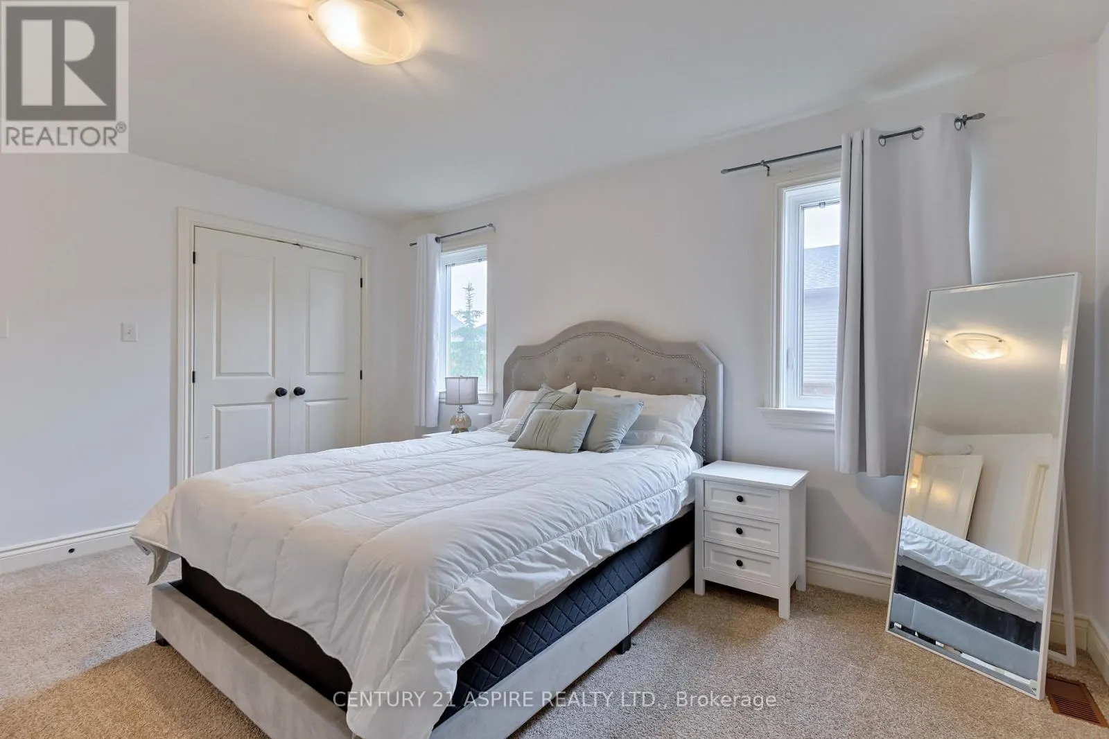 520 GARDNER CRESCENT