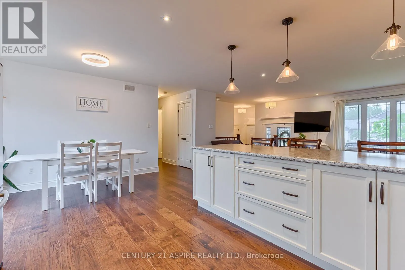 520 GARDNER CRESCENT
