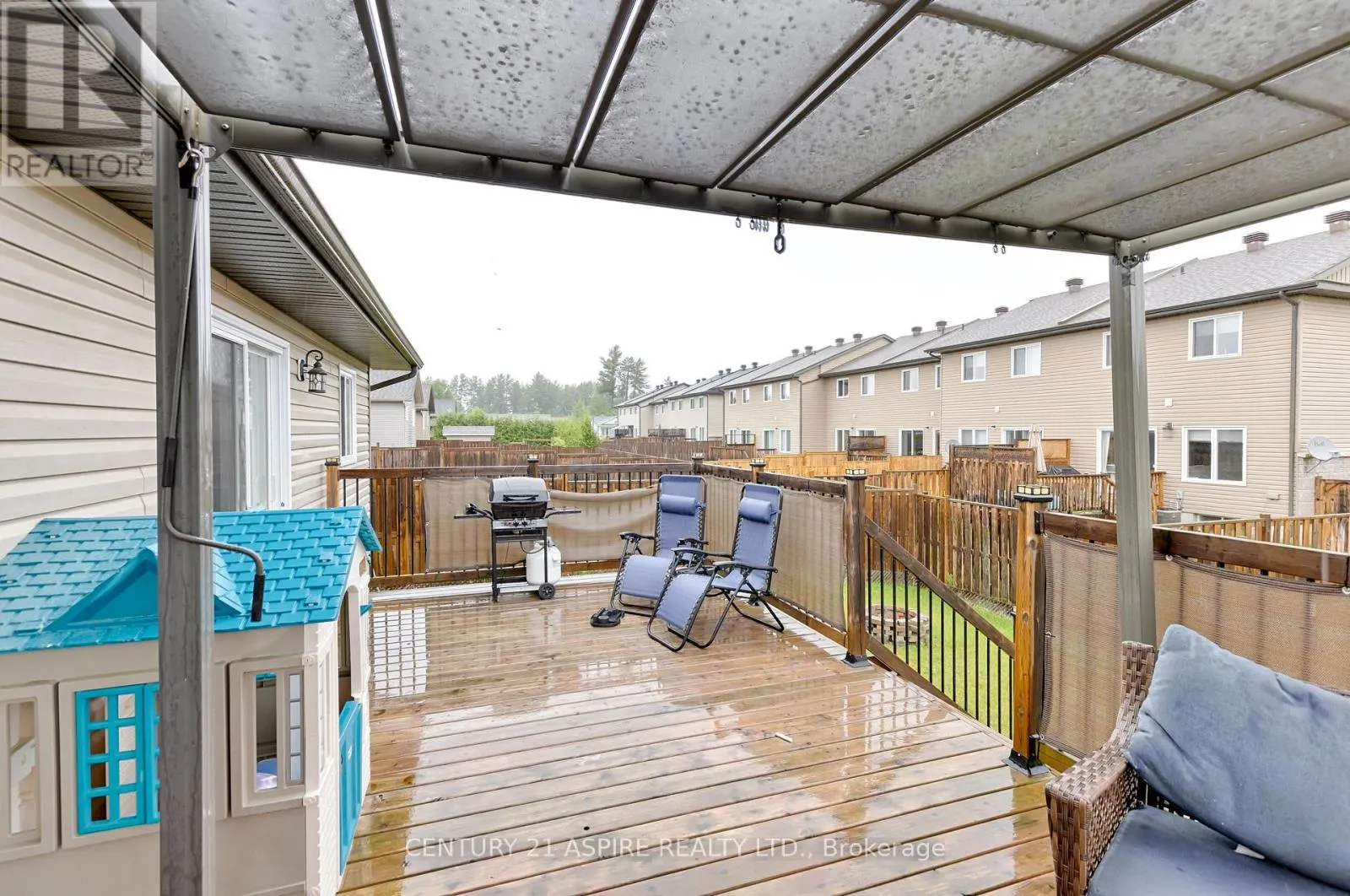 520 GARDNER CRESCENT