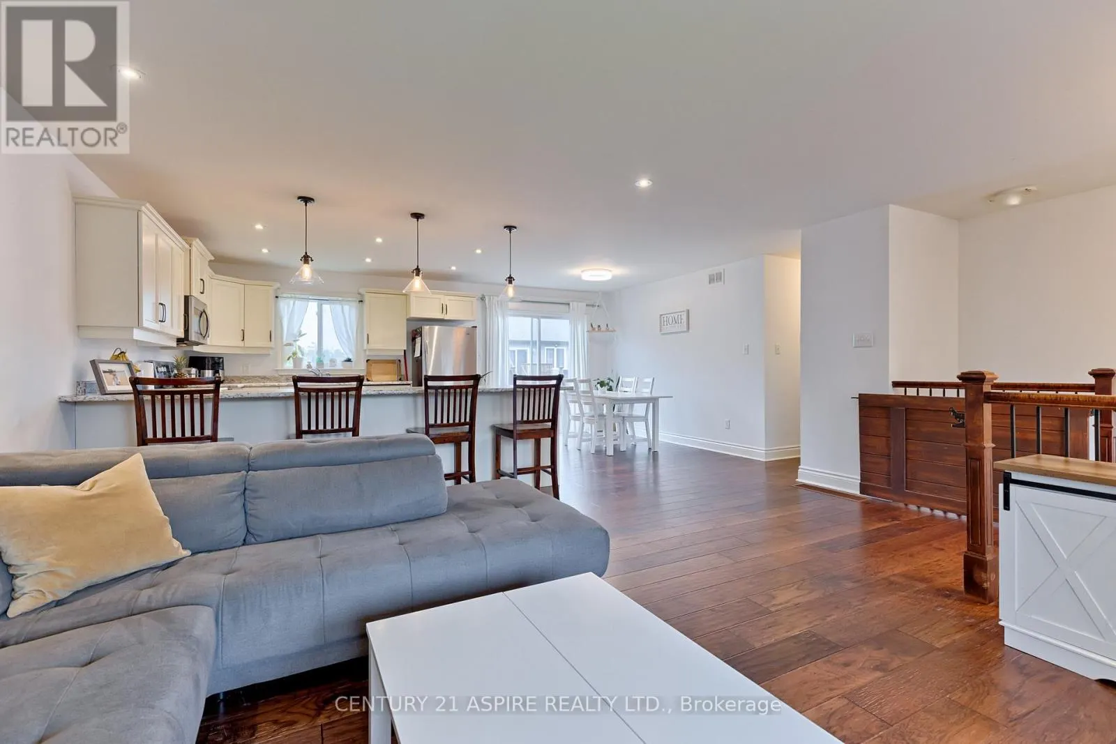 520 GARDNER CRESCENT