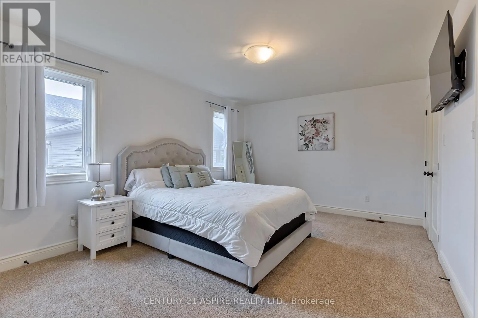 520 GARDNER CRESCENT