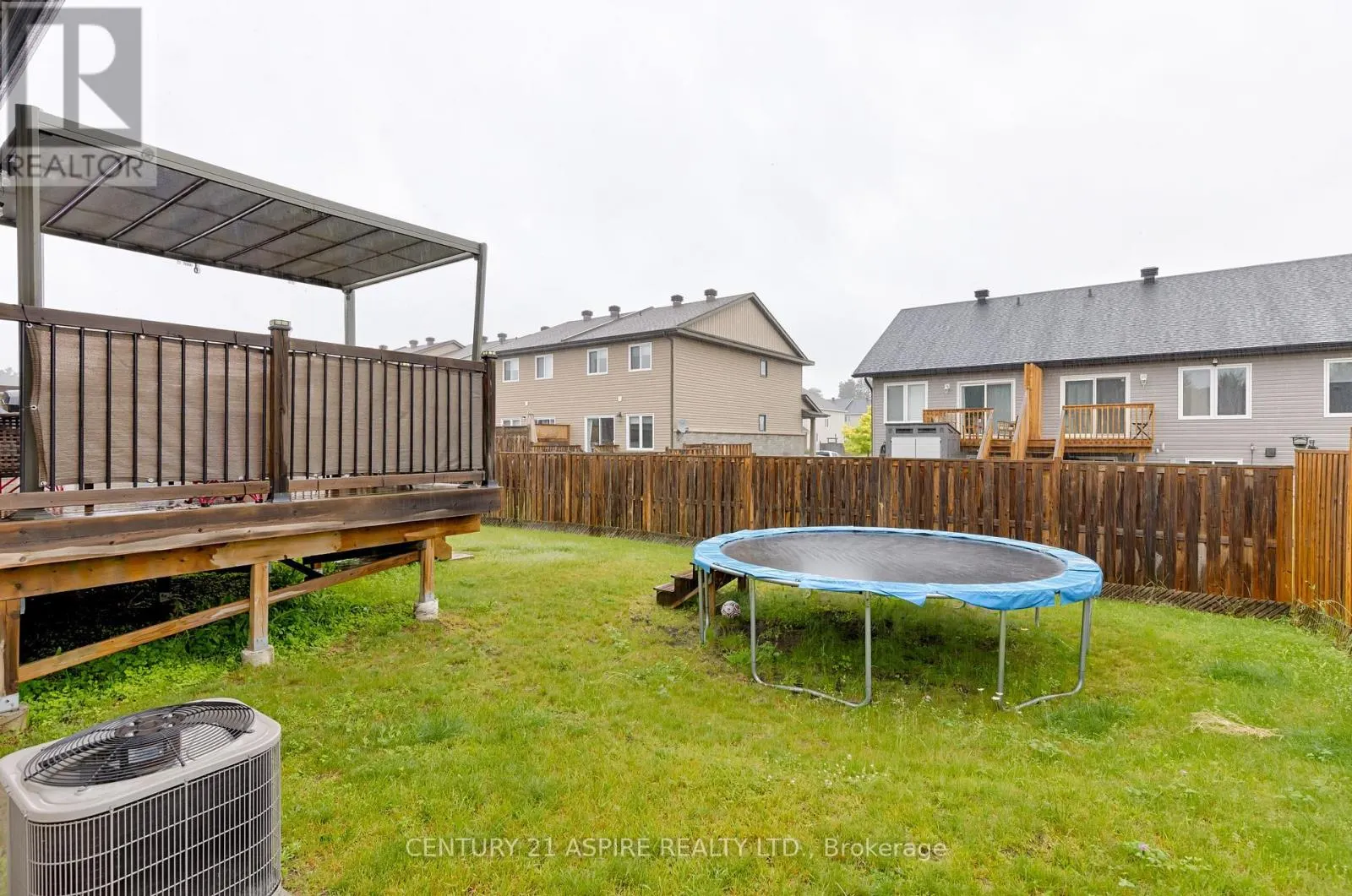 520 GARDNER CRESCENT